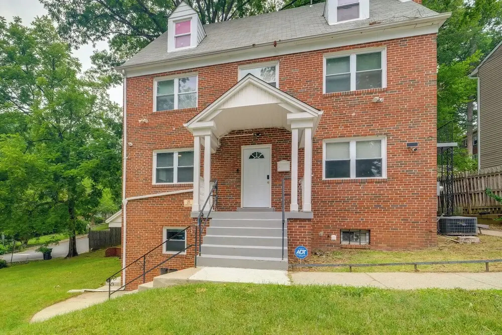 Washington, DC, Area Apartment < 2 Mi to Subway!