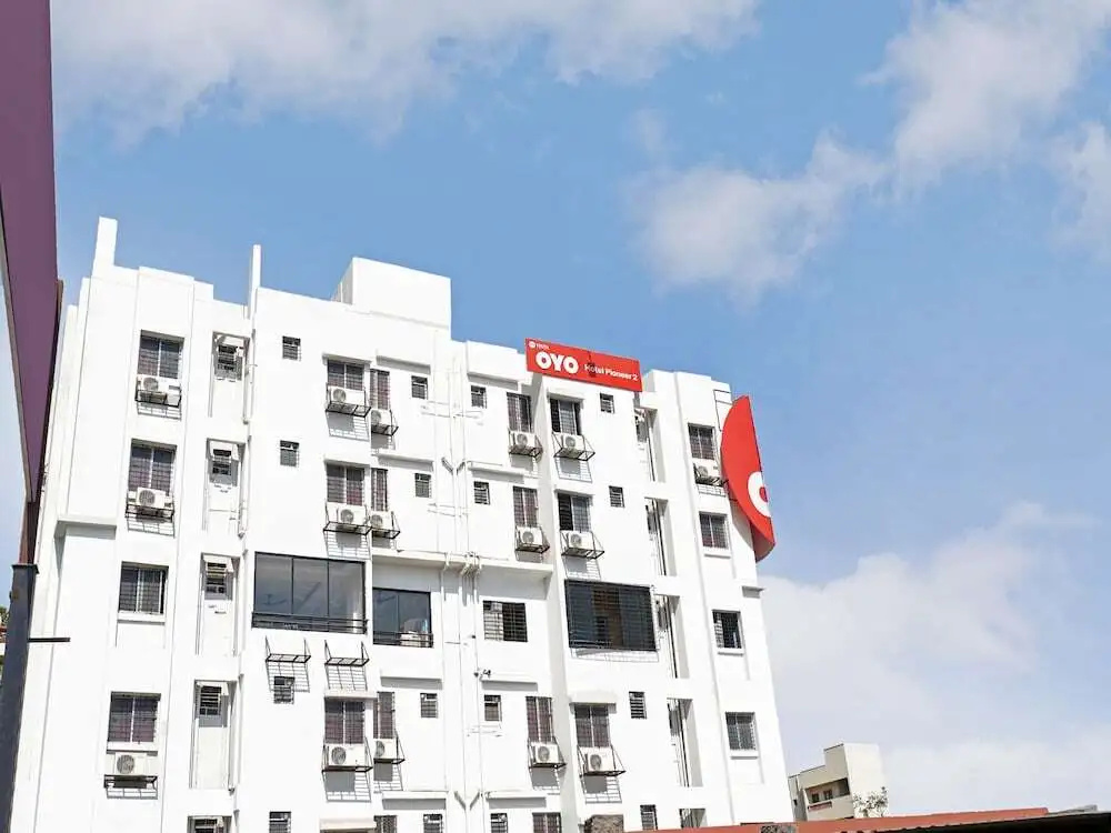 Hotel Pioneer 2 By OYO Rooms