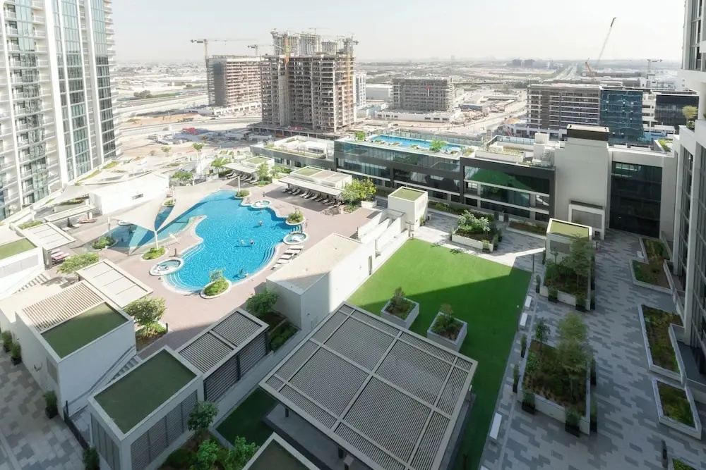 Chic 1BR Apartment - The Crest Dubai