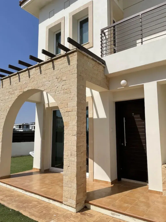 Beautiful Villa With Pool in Ayia Triada, Cyprus