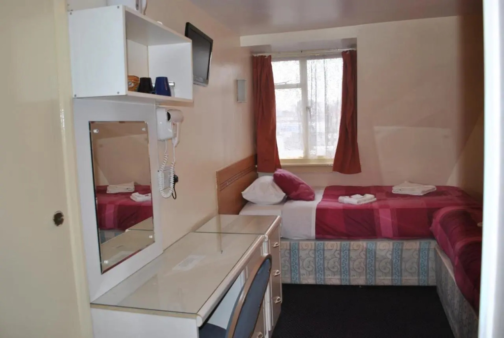 Hotel photo 12