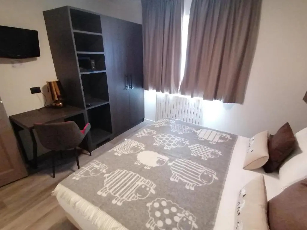 Single Family Apartment