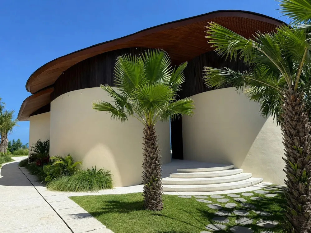 VANARA Resort & Spa