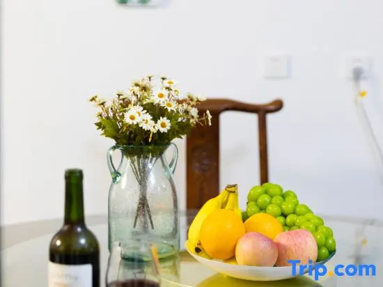 Food & Beverage