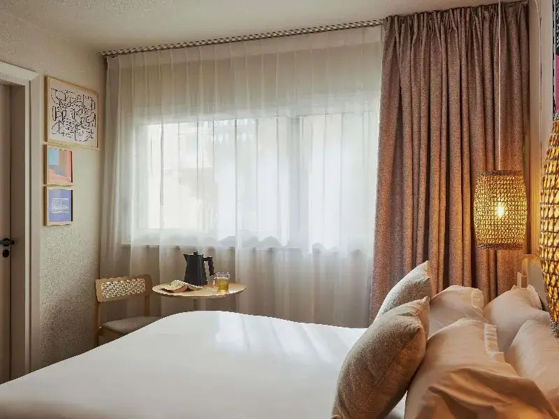 Classic Double room (full double bed)