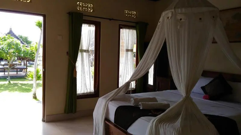 Deluxe Double room (full double bed)