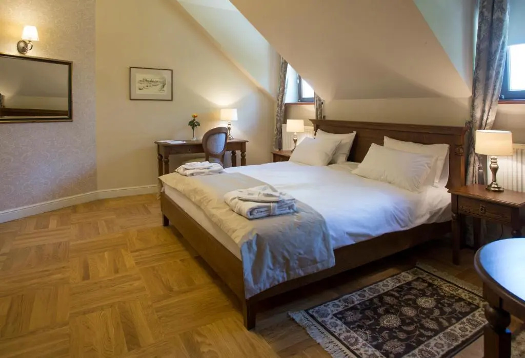 Deluxe Single room