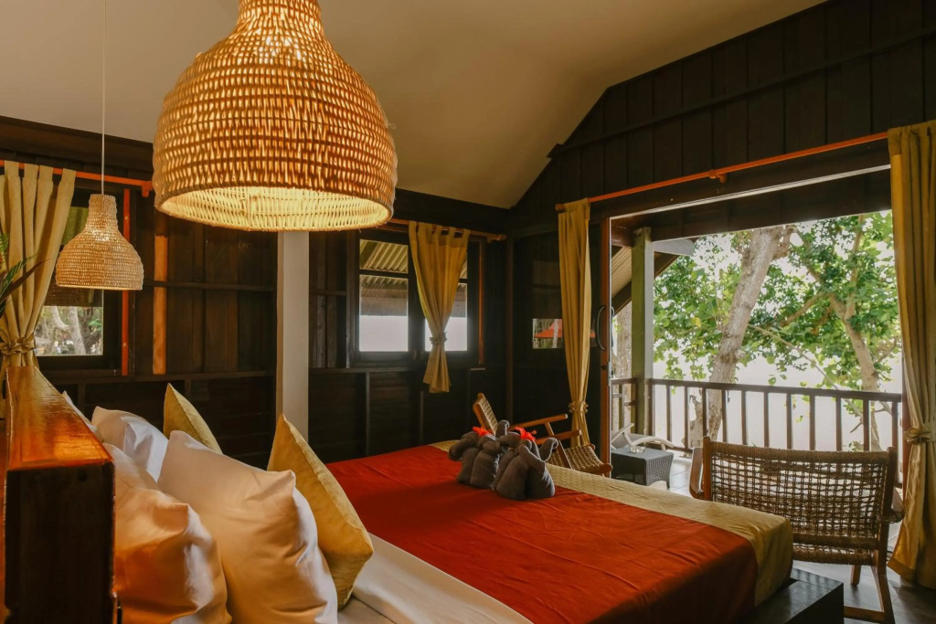 Joy Bungalow in Nuea Khlong