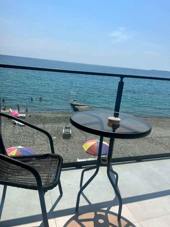 Beach & Waterfront