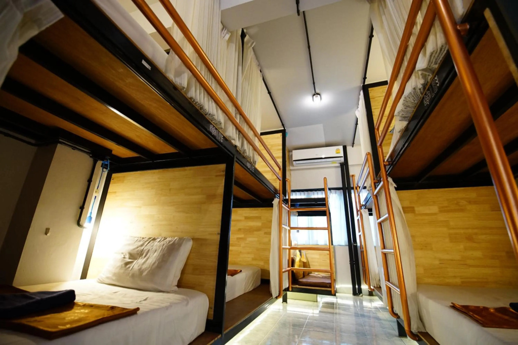 Sleep Owl Hostel — фото