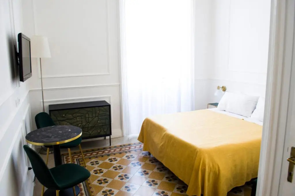 Standard Double room with balcony (full double bed)