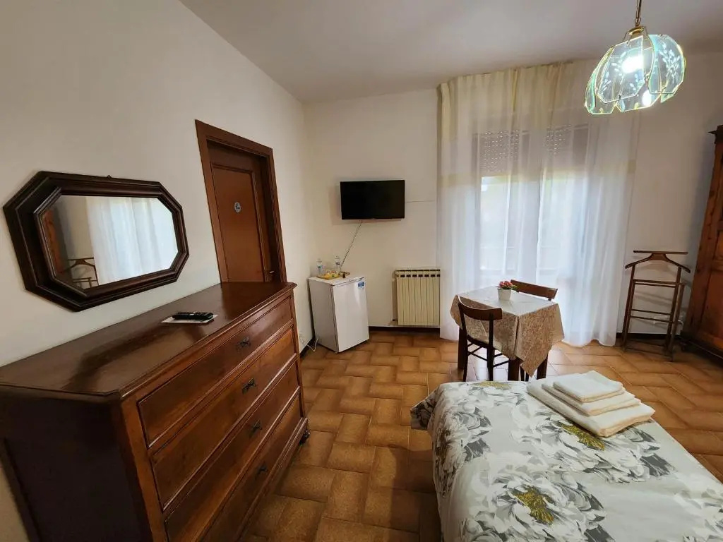 Economy room
