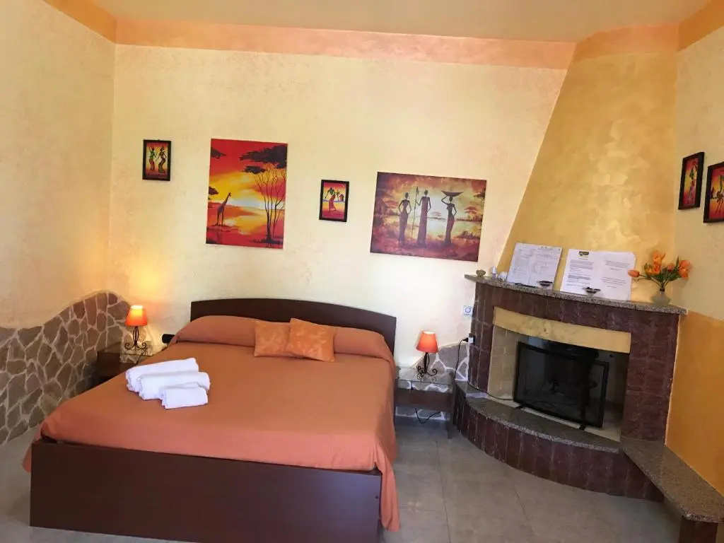 Standard Double room (full double bed)