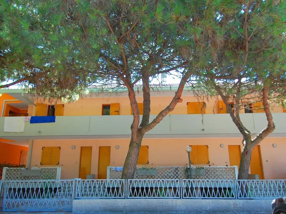 Elegant Apartment in Rosolina Mare with Parking