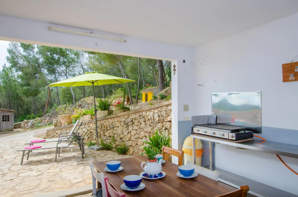 CAN JOAN CONILL - Great country house with private pool and near the sea. Free WiFi