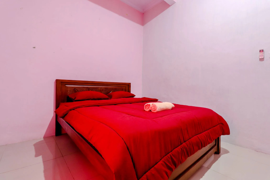 Bed in Dorm (female dorm)