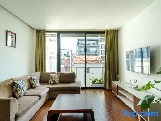 2 Bedrooms Apartment