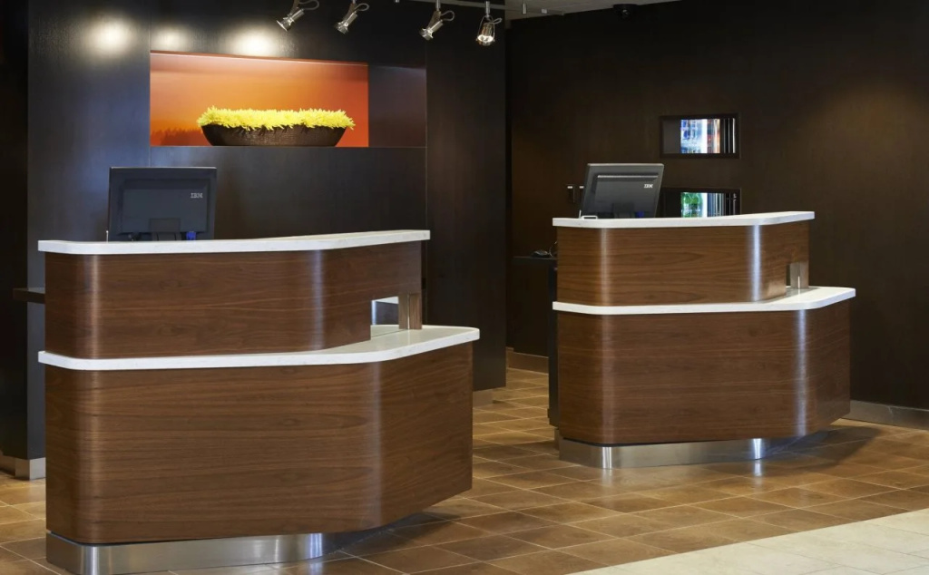 Lobby & Reception