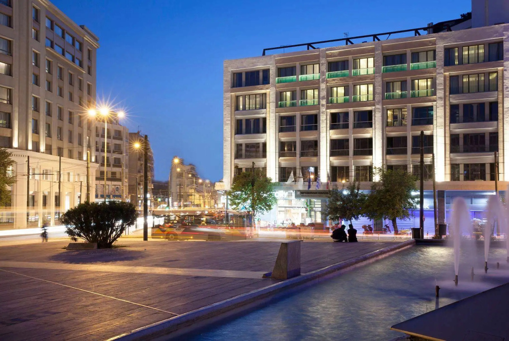 Zeus Essence Wyndham Athens Residence