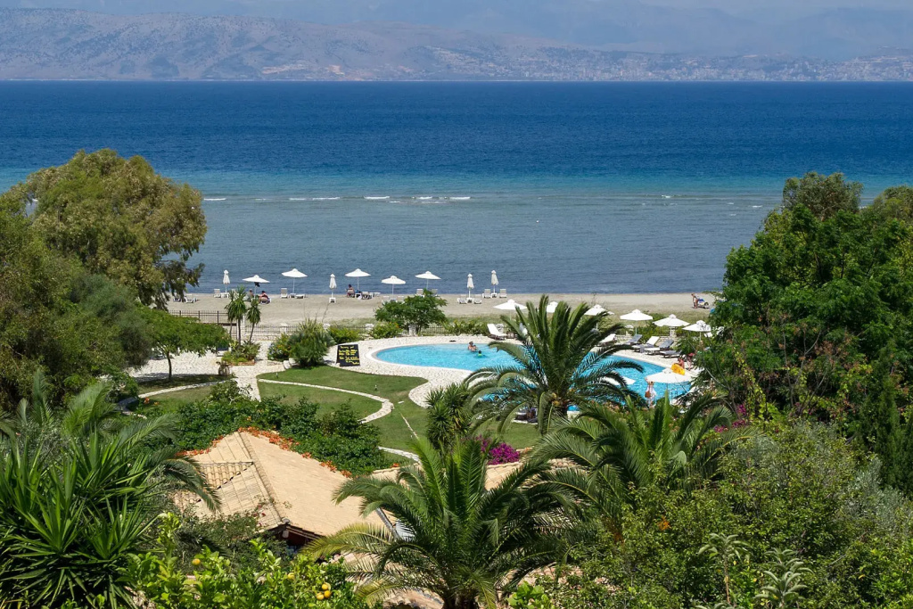Beach & Waterfront