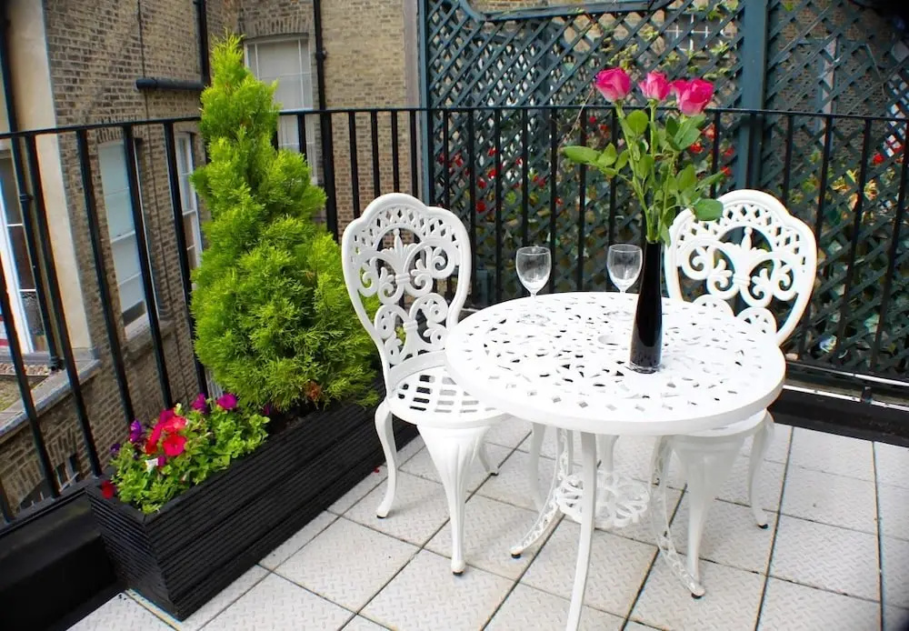 Balcony & Terrace