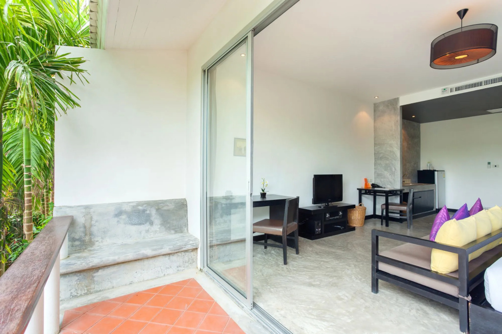Balcony & Terrace