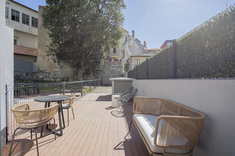 Liiiving - City Design Apartment A