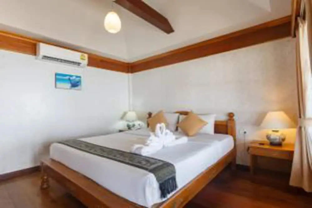 Бунгало рядом с пляжем в Lamai Coconut Beach Resort