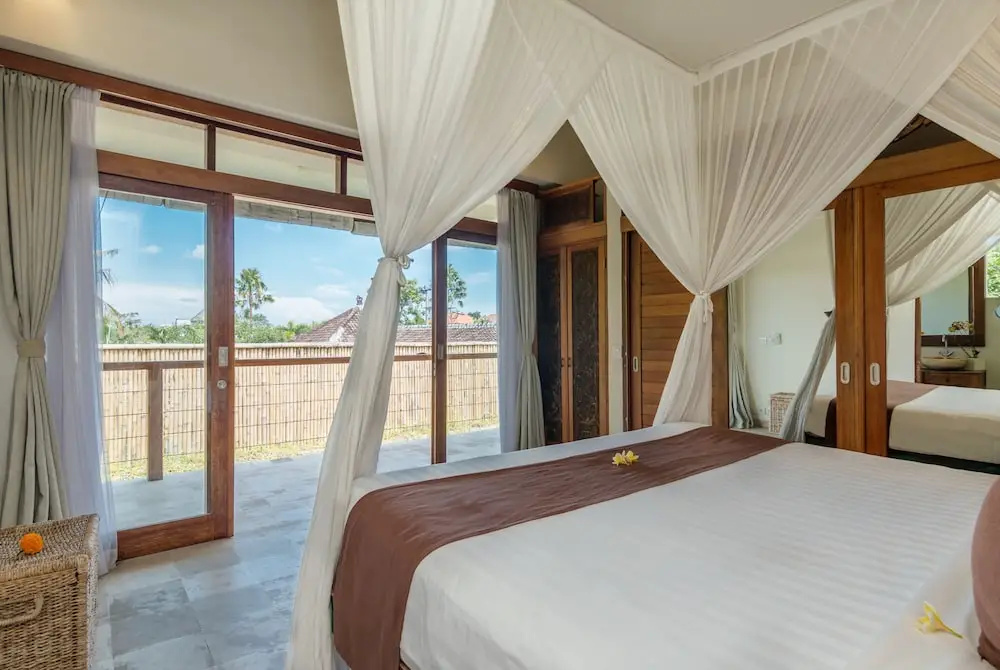 3 Bedrooms Villa