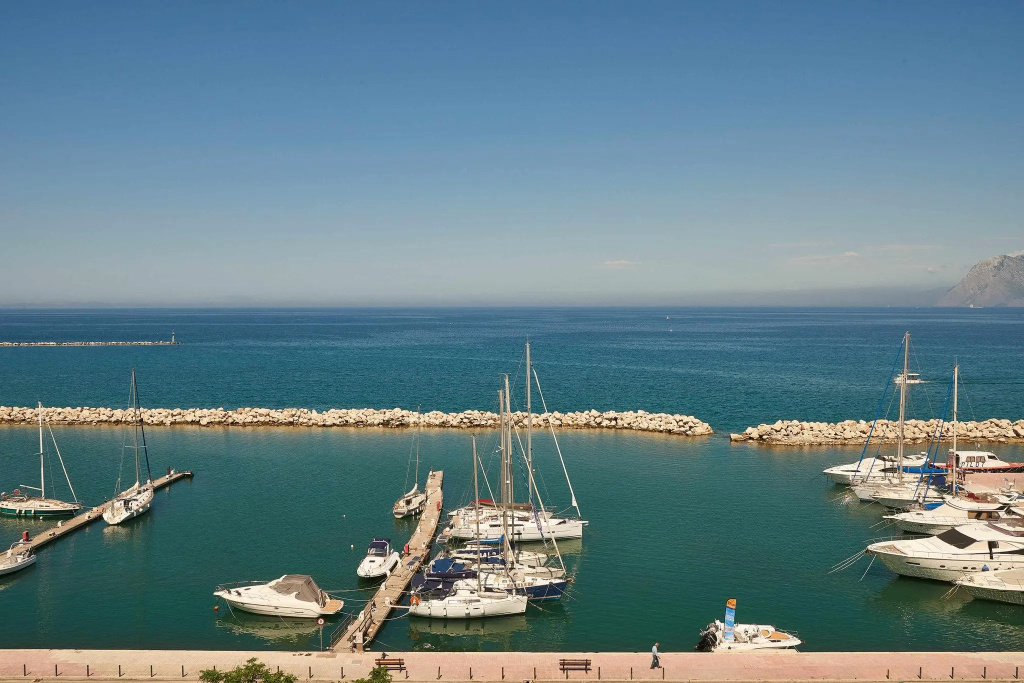 Standard Double Family room with sea view (full double bed)