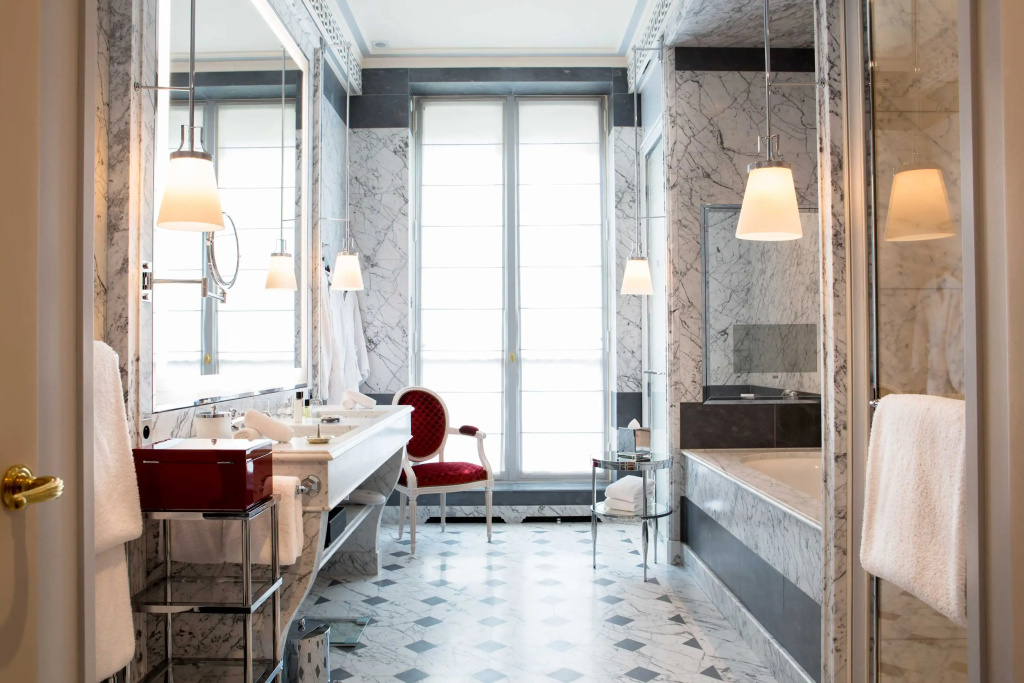 La Reserve Paris Hotel and Spa 113