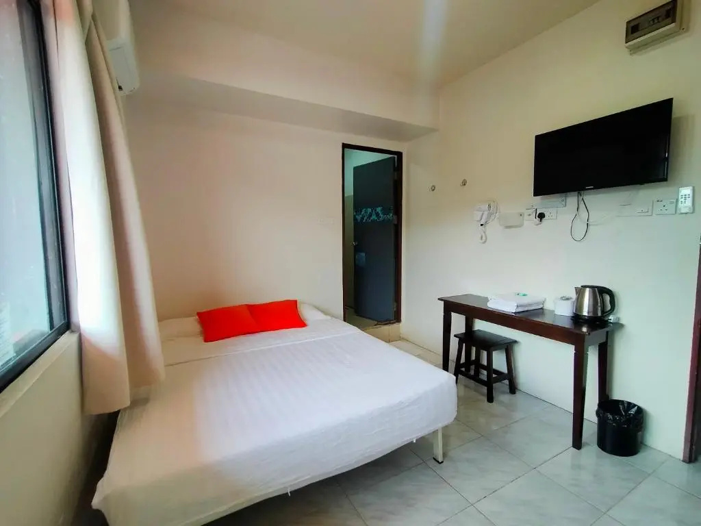 Standard Double room (full double bed)