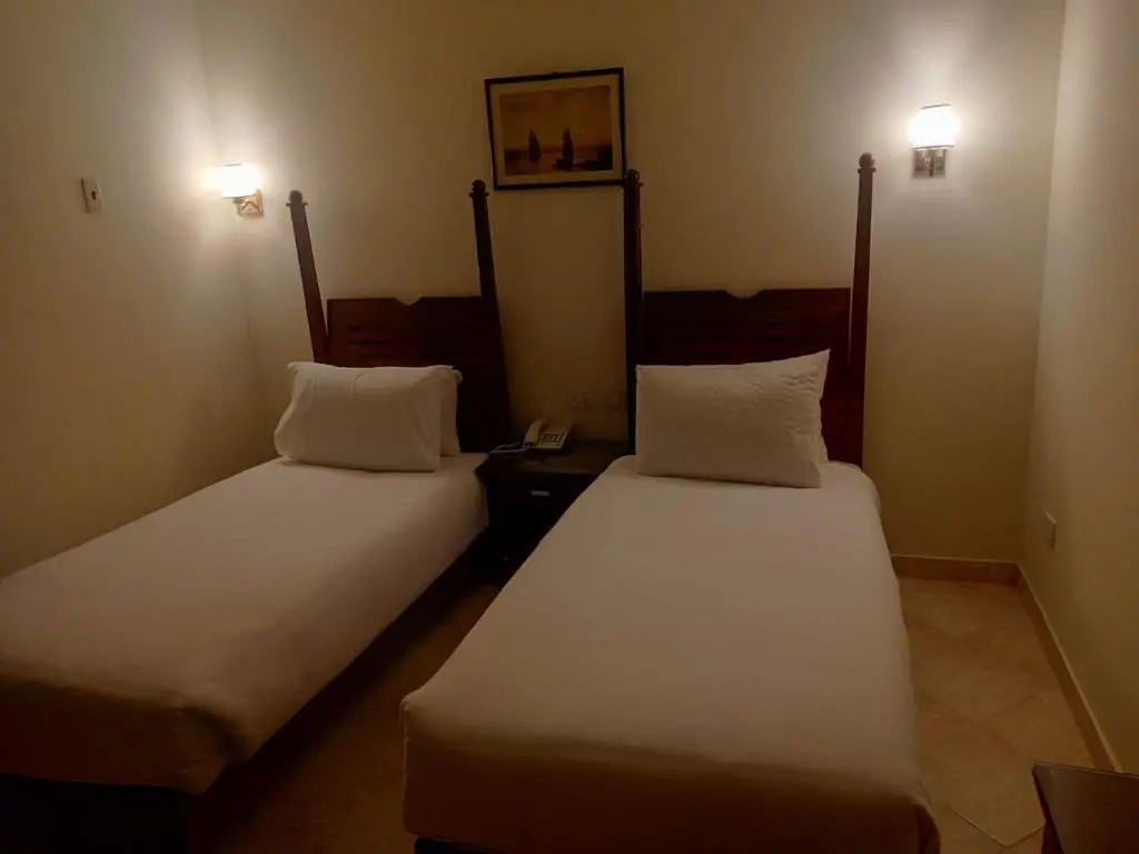 Golden Carven Hotel - Chambres