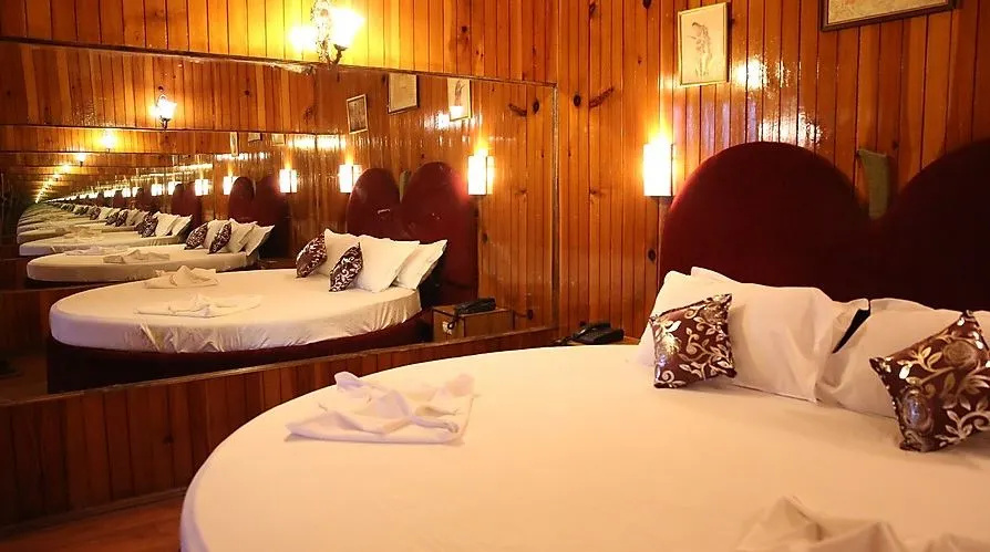 Suite with balcony and with mountain view