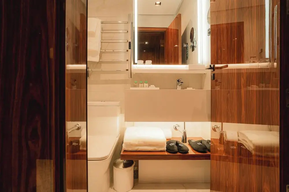 Luxury Suite