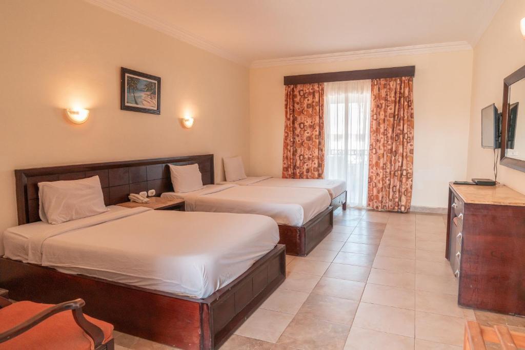 Трёхместный номер Standard в Viva Sharm Hotel