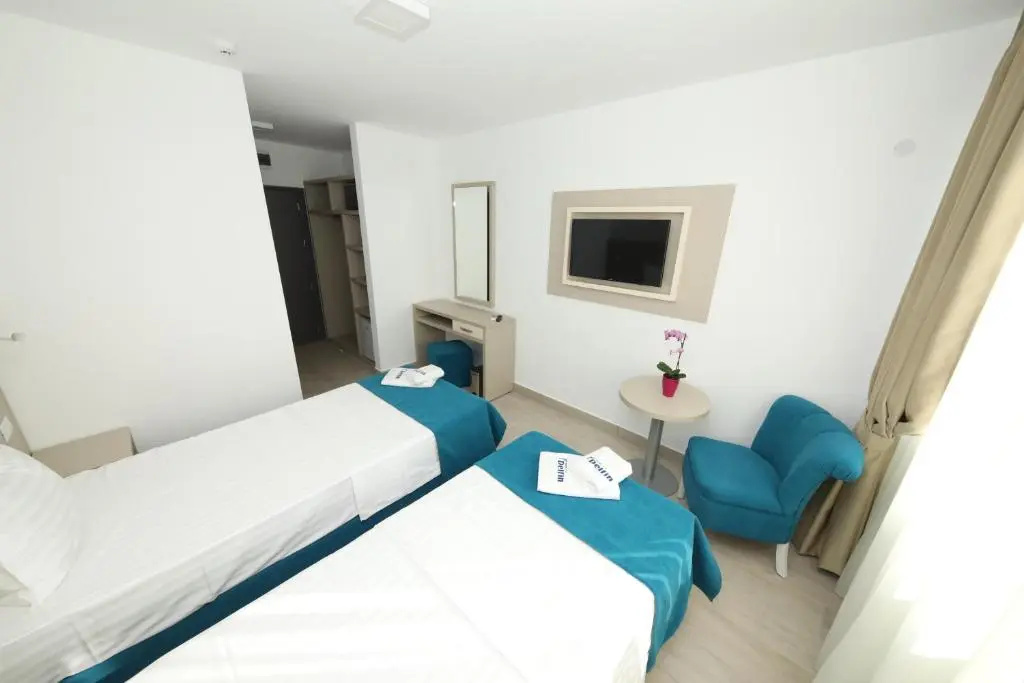 Standard Double room with balcony (twin beds)