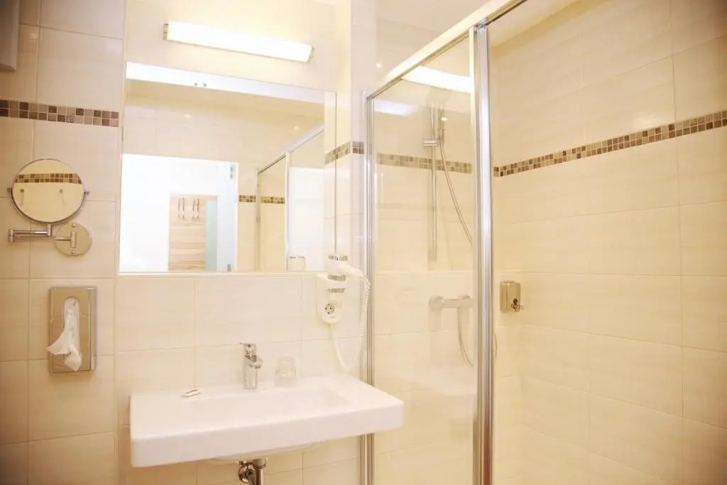 Tinschert Hotel-Restaurant-Partyservice - Chambres
