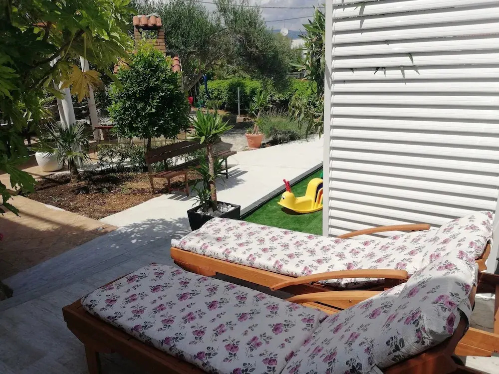 Holiday Apartment With a Private Terrace & Hot Tub, Near the Beach