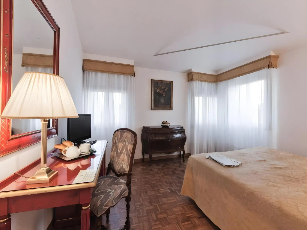 Hotel photo 25