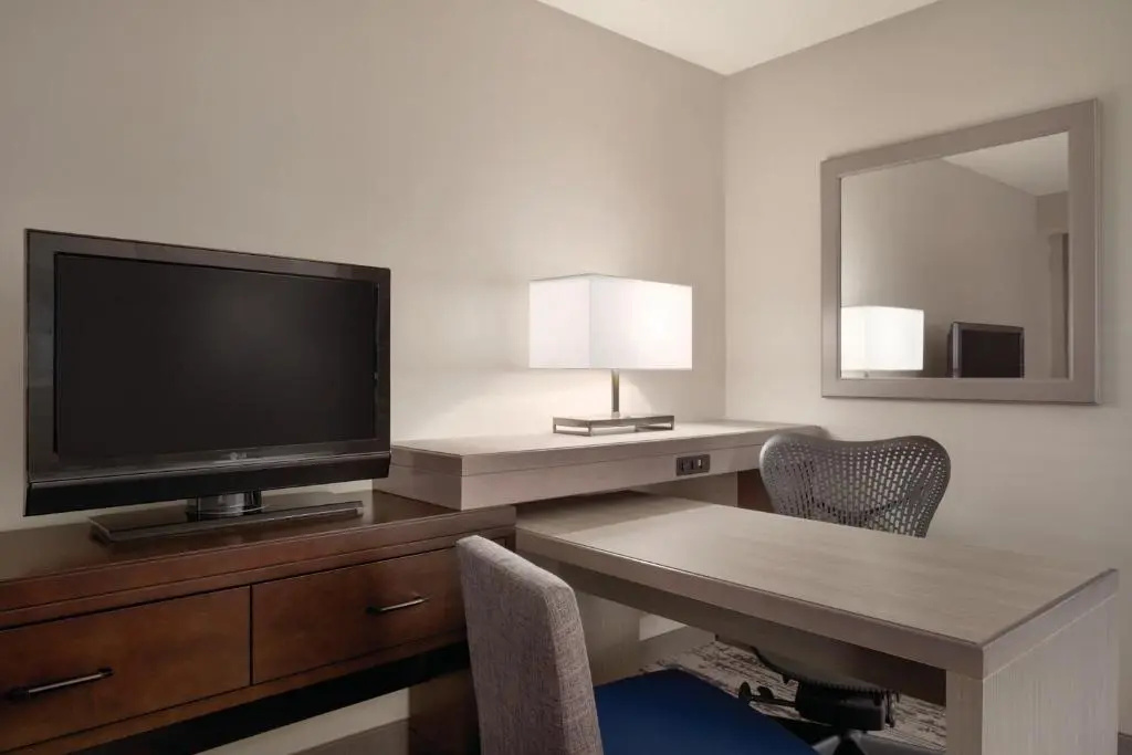 Embassy Suites by Hilton Atlanta at Centennial Olympic Park - Chambres