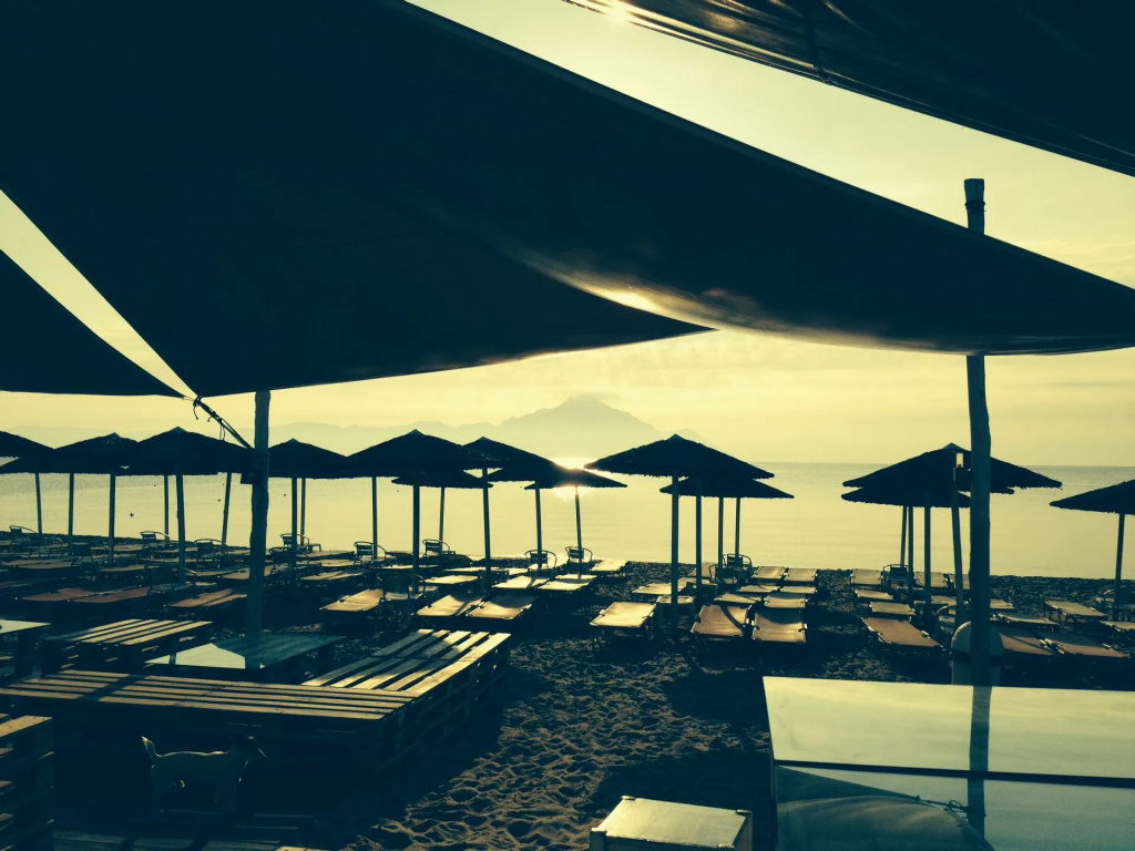 Beach & Waterfront