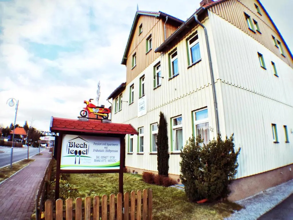 Blechleppel - Die Pension im Harz - Général