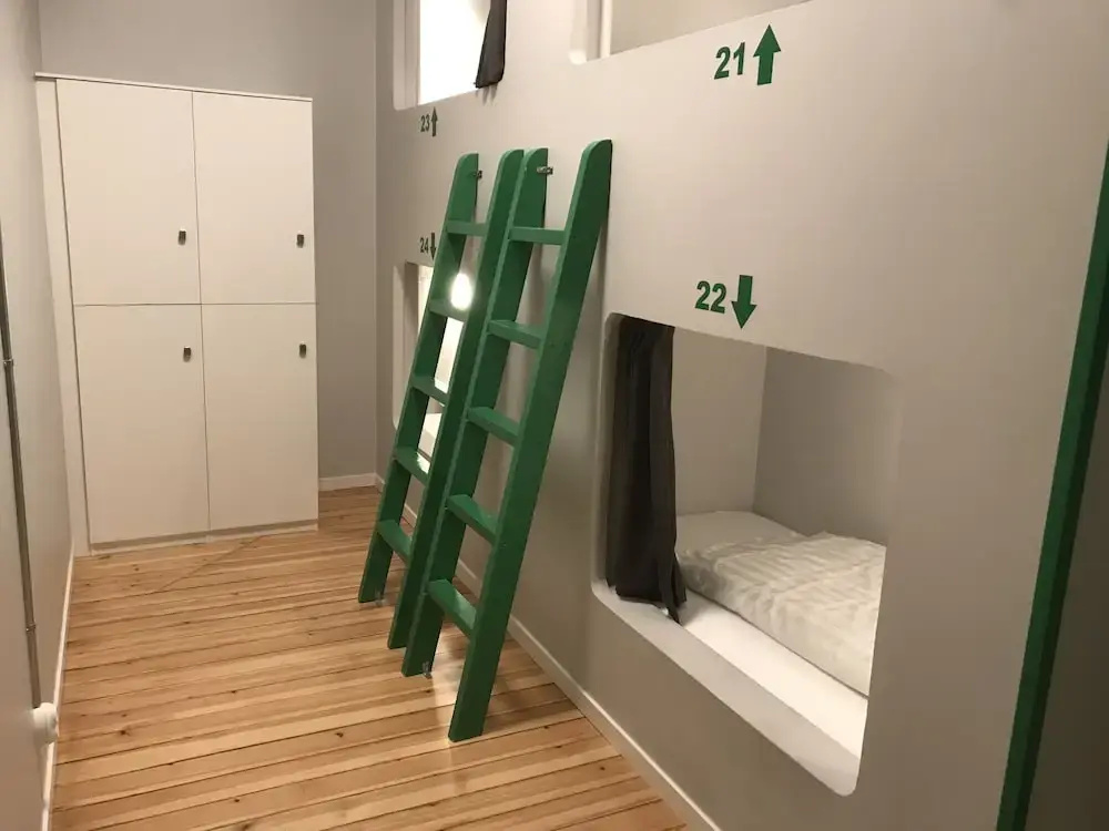 Economy room
