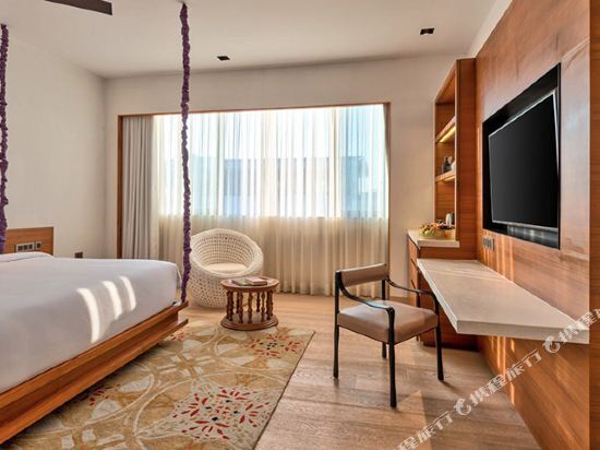 Azaya Beach Resort