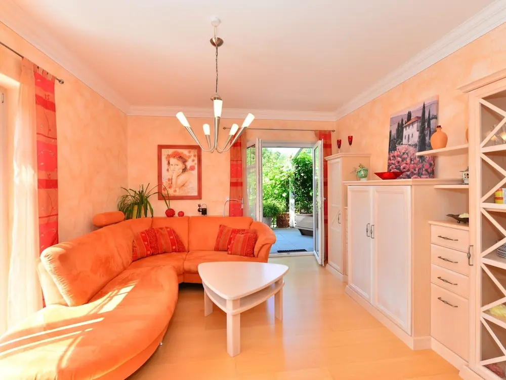 Lovely Flat in Deggendorf With Luxurious Furnishings With Southern Flair - фото 3