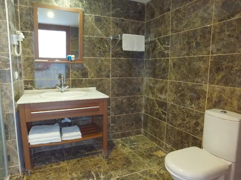 Standard Double Club room with sea view (full double bed)