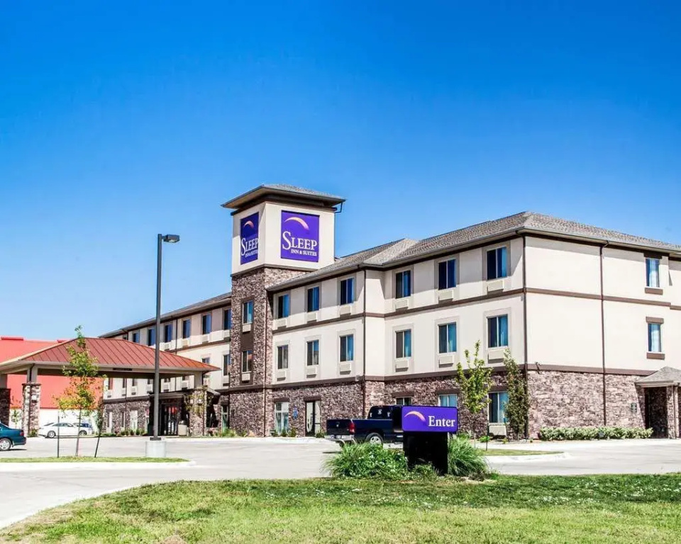 Sleep Inn & Suites
