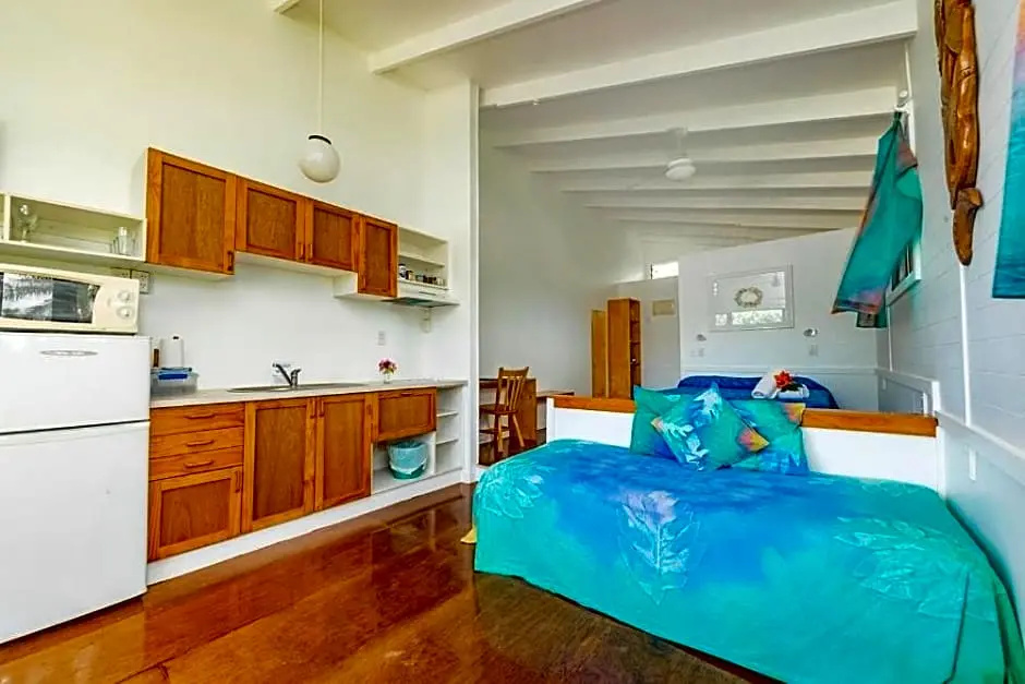 Deluxe Double Studio (full double bed)