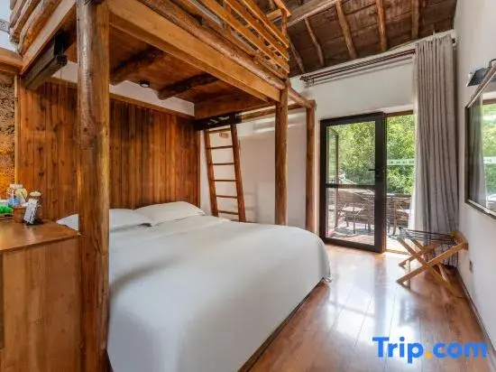 Standard Double Family Duplex room (twin beds)